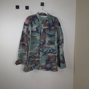 Army Hot Weather Combat Coat in Woodland Camo Size M Long